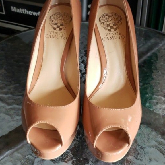 🎄 Pumps - Picture 2 of 3